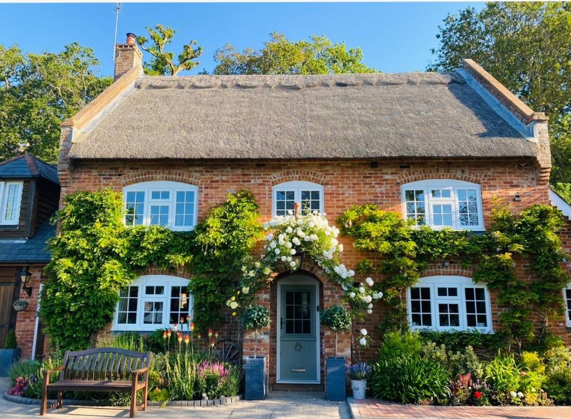 Little Woodside A Beautiful New Forest Self Contained Private Luxury Annexe New Milton Exterior foto